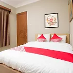 Super Oyo Collection O 1061 Aliya Homestay